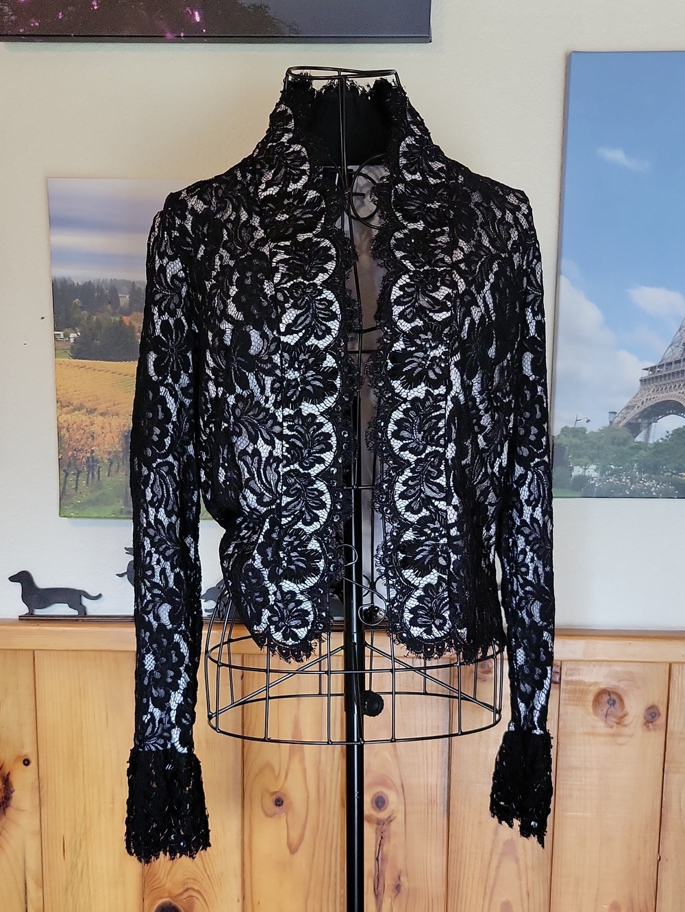 Elegant Black Lace Scalloped Blazer